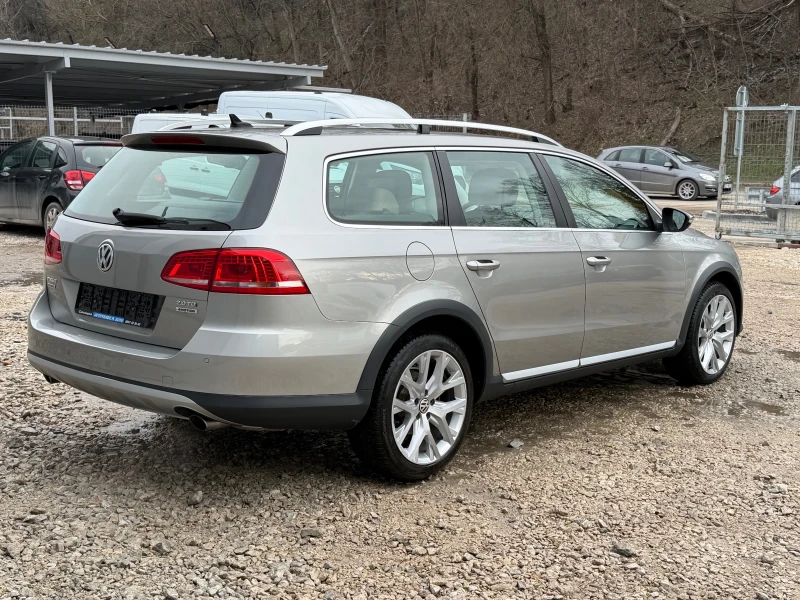 VW Alltrack 2.0TDI* FULL* 4MOTION, снимка 4 - Автомобили и джипове - 53439561