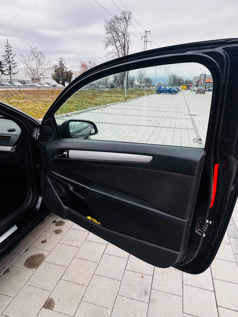 Opel Astra GTC 1.9 16v, снимка 7 - Автомобили и джипове - 53505398