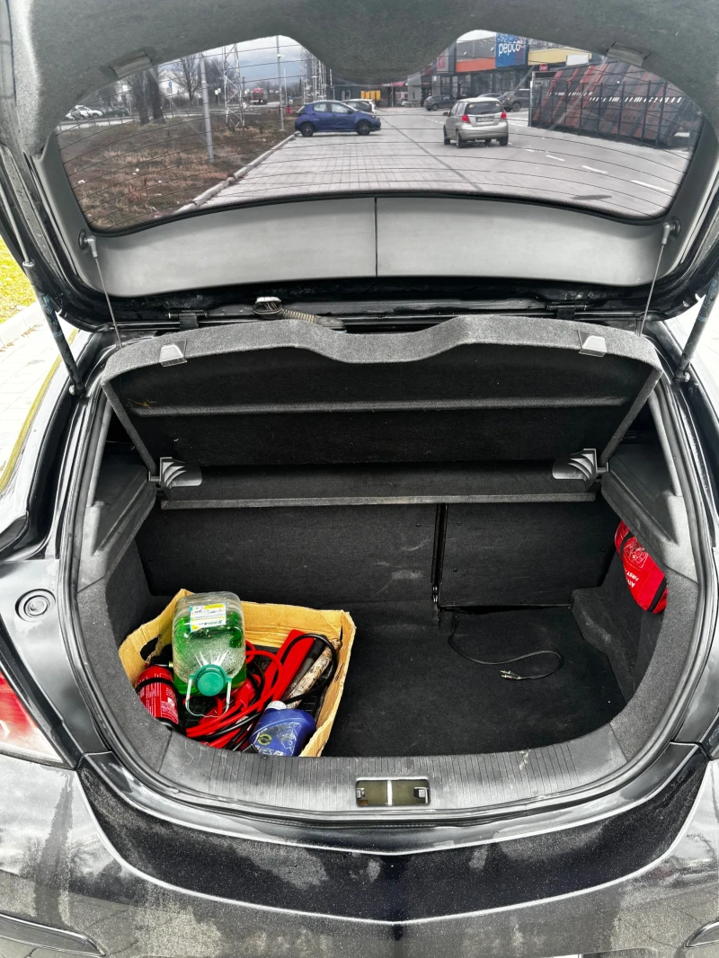 Opel Astra GTC 1.9 16v, снимка 10 - Автомобили и джипове - 53505398