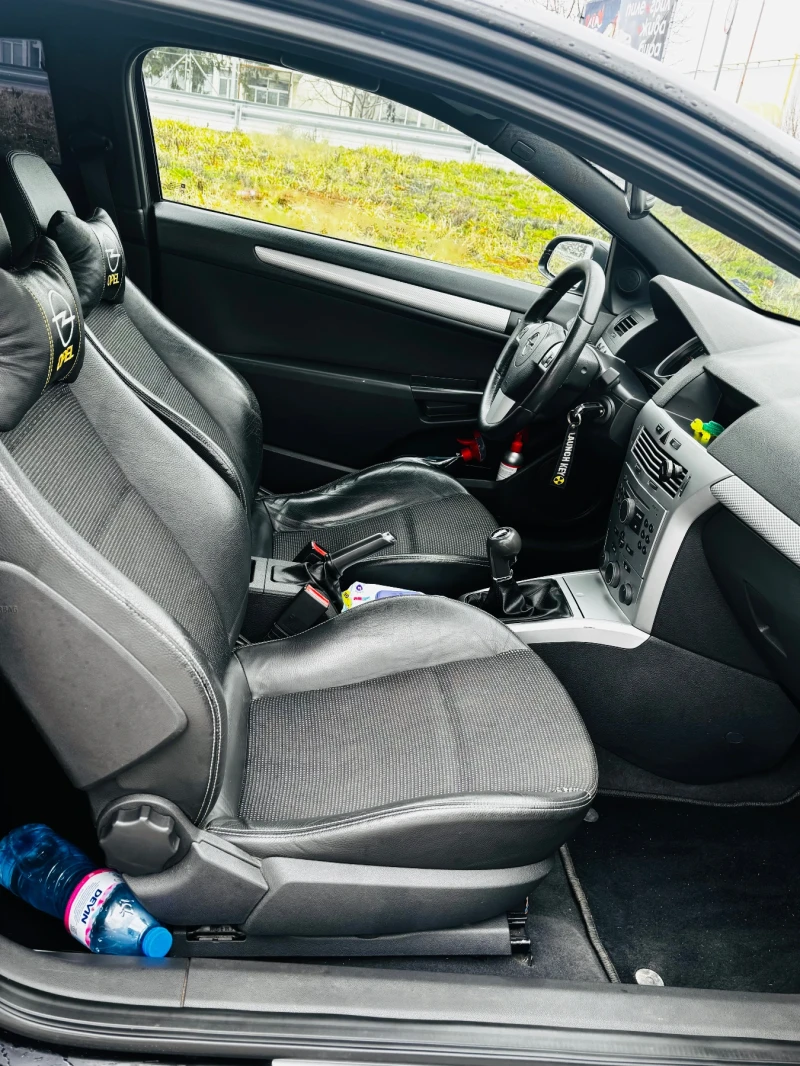 Opel Astra GTC 1.9 16v, снимка 5 - Автомобили и джипове - 53505398