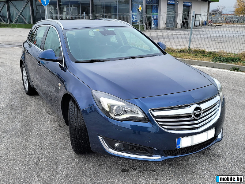 Opel Insignia, снимка 1 - Автомобили и джипове - 46084401