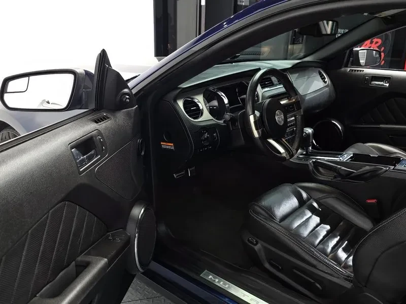 Ford Mustang 3.7 V6, снимка 11 - Автомобили и джипове - 53900533