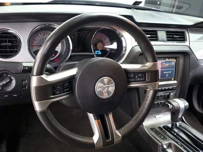 Ford Mustang 3.7 V6, снимка 13 - Автомобили и джипове - 53900533