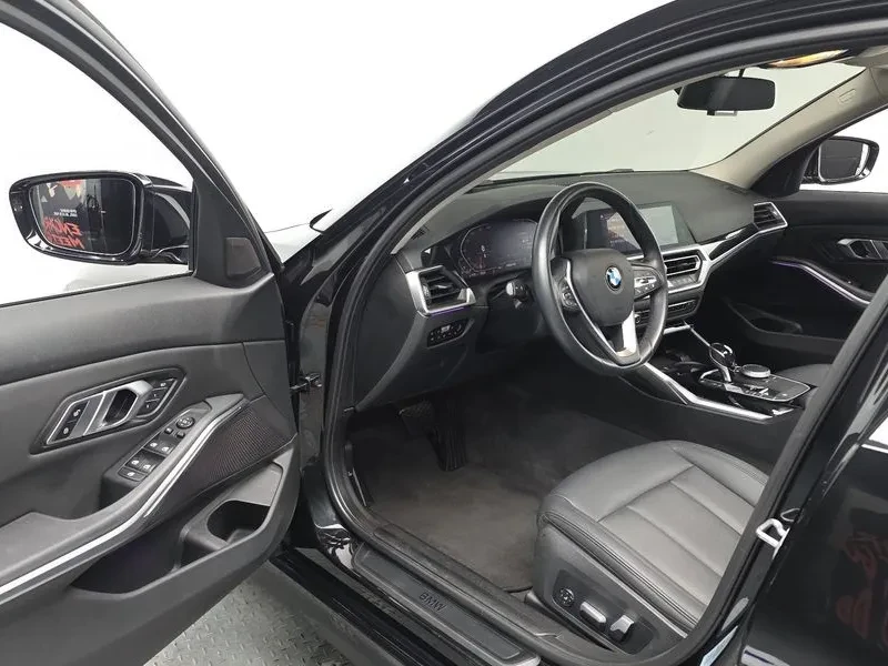 BMW 320, снимка 9 - Автомобили и джипове - 54909705