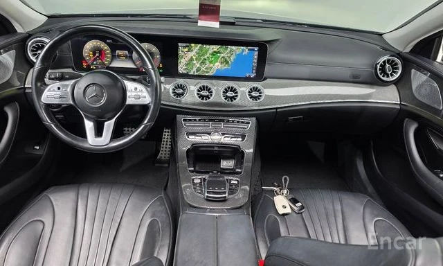 Mercedes-Benz CLS 300 d* AMG LINE* ПОДГРЕВ* BURMESTER, снимка 3 - Автомобили и джипове - 54967176