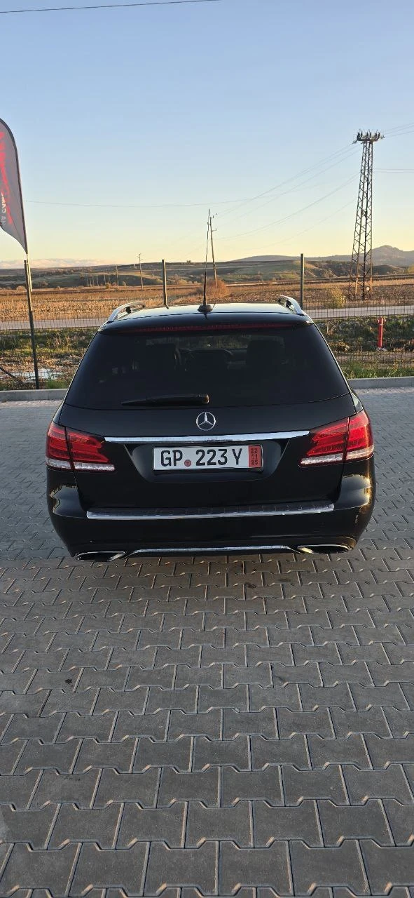 Mercedes-Benz E 220 W212, снимка 14 - Автомобили и джипове - 55350542