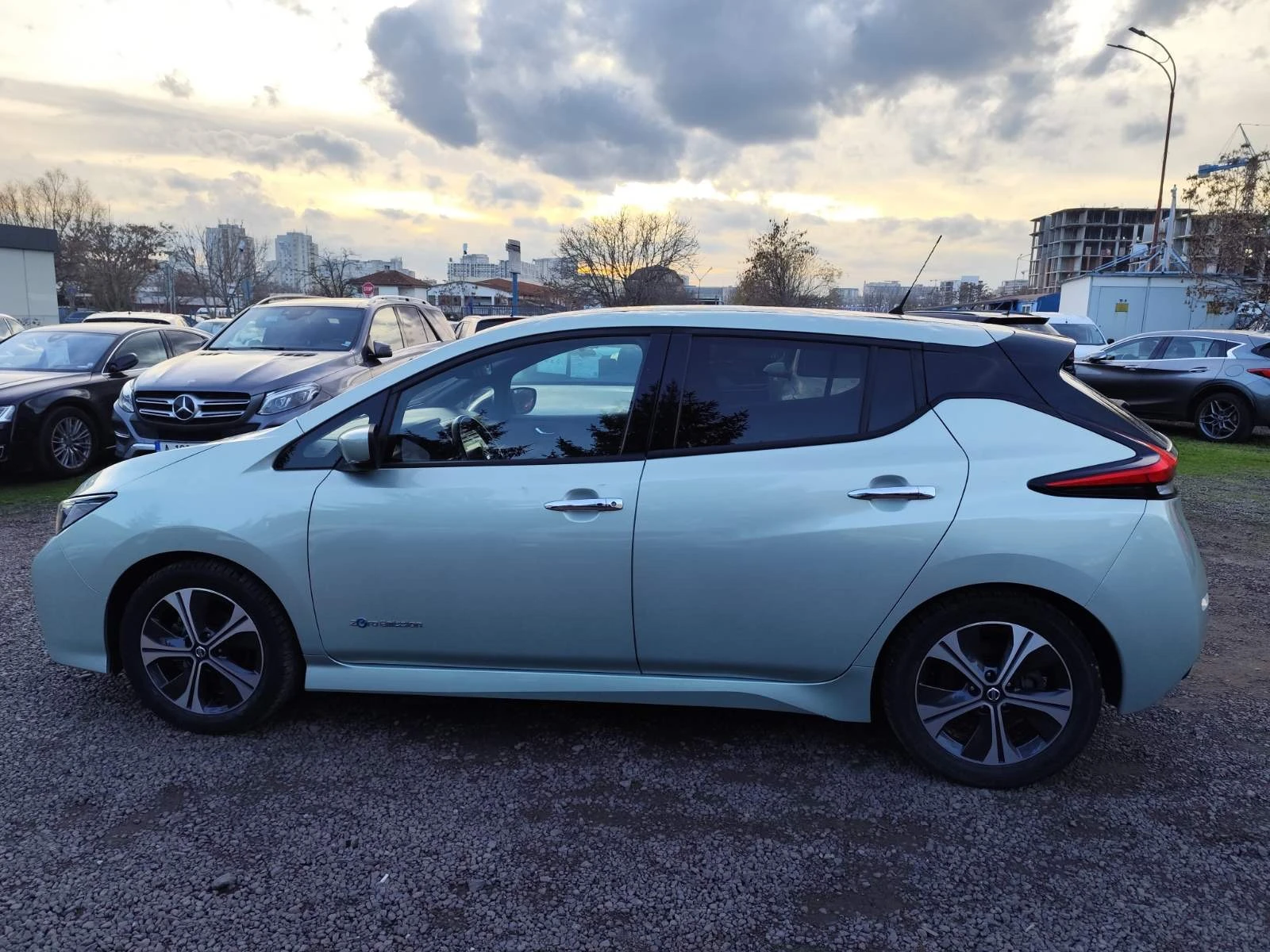 Nissan Leaf  2 ZeroEmission 150кс - изображение 3