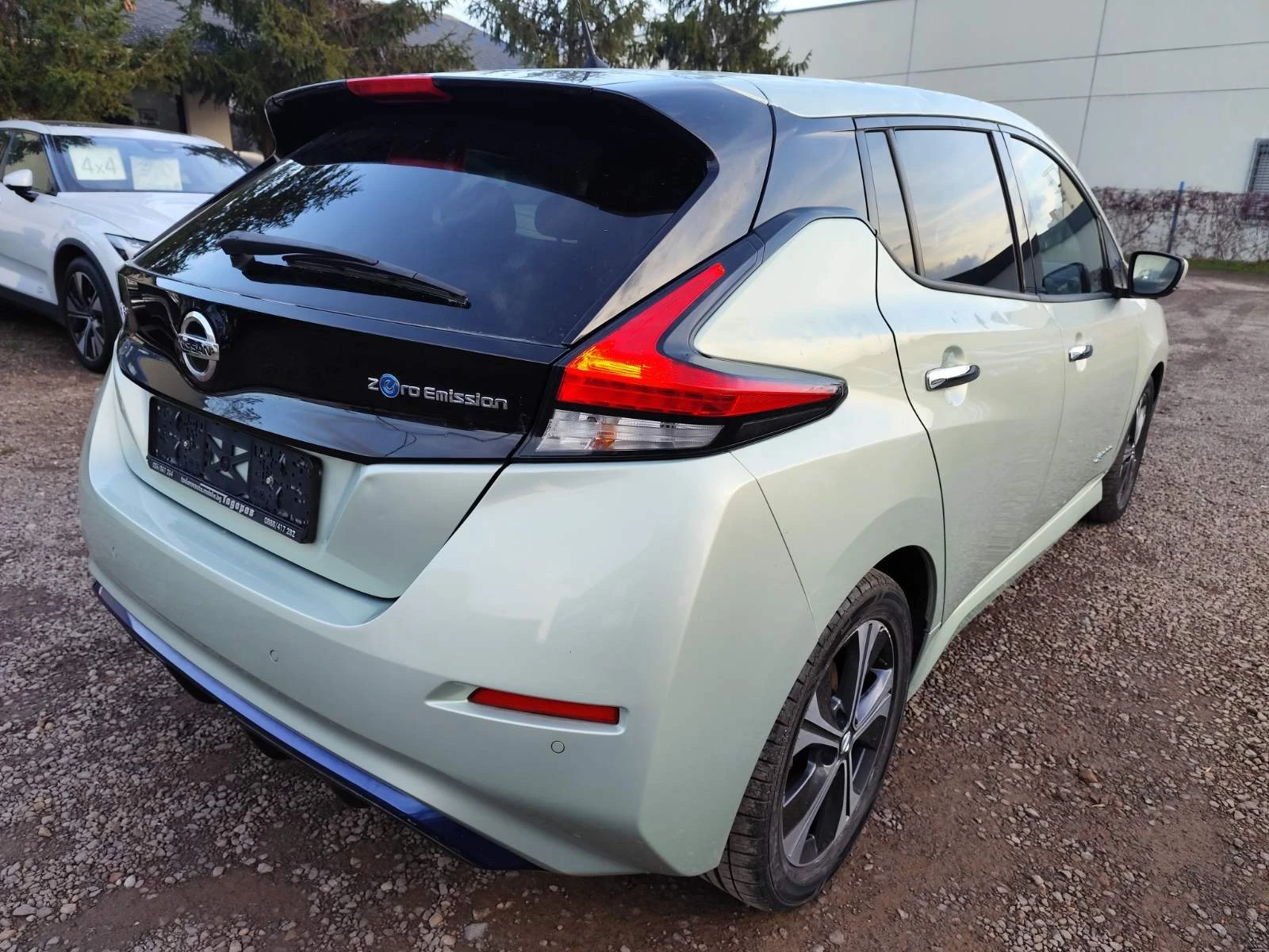 Nissan Leaf  2 ZeroEmission 150кс - изображение 6