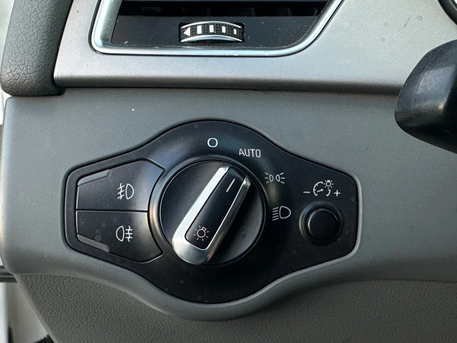 Audi A4 2.0 TDi 177HP*  * Facelift | Mobile.bg   13