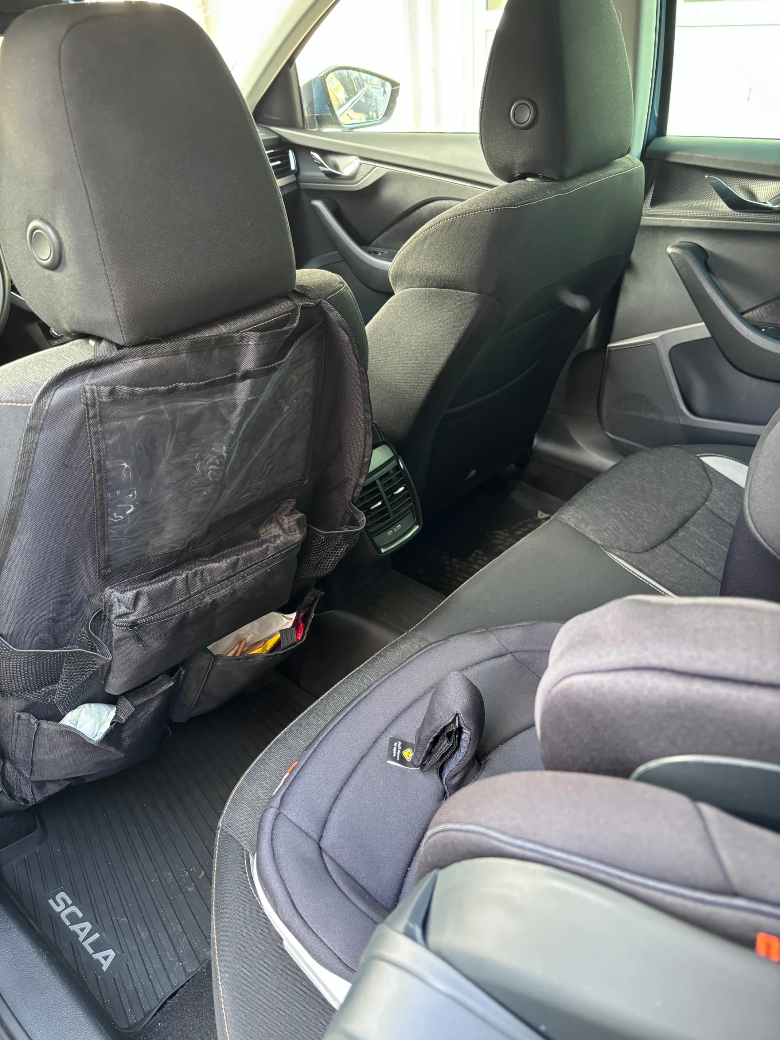 Skoda Scala 1.0 TSI EVO, снимка 10 - Автомобили и джипове - 53952553