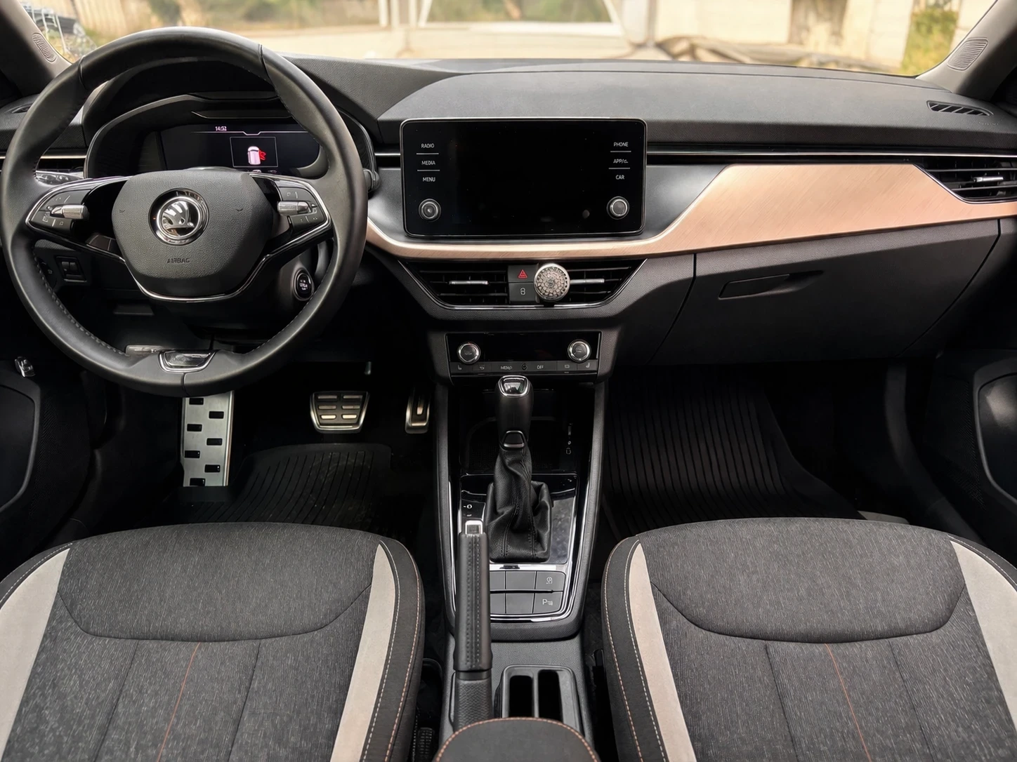 Skoda Scala 1.0 TSI EVO, снимка 5 - Автомобили и джипове - 53952553