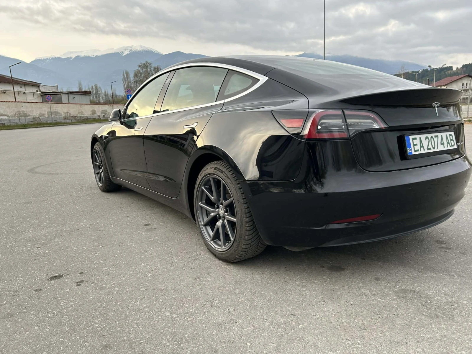Tesla Model 3 DUAL MOTOR LONG RANGE FSD СМЕНЕНА БАТЕРИЯ, снимка 3 - Автомобили и джипове - 54175814