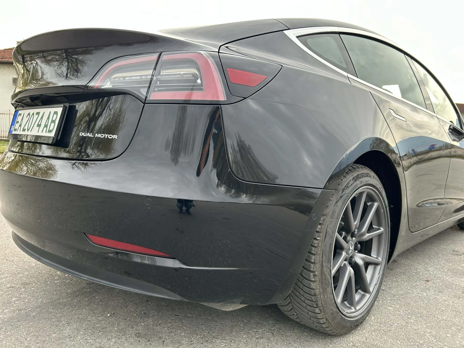 Tesla Model 3 DUAL MOTOR LONG RANGE FSD СМЕНЕНА БАТЕРИЯ, снимка 6 - Автомобили и джипове - 54175814