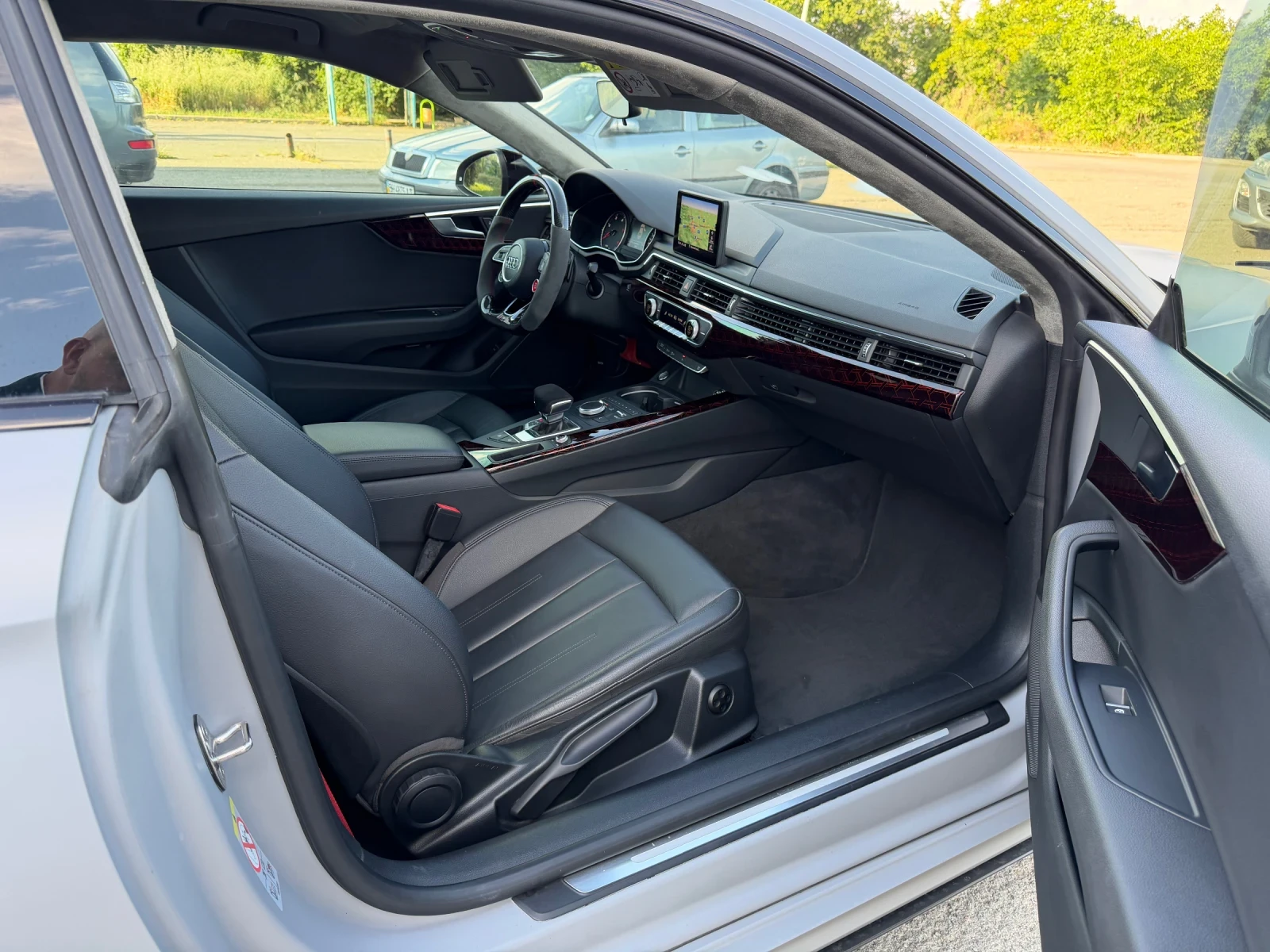 Audi A5 2.0 TDI , снимка 11 - Автомобили и джипове - 54705591
