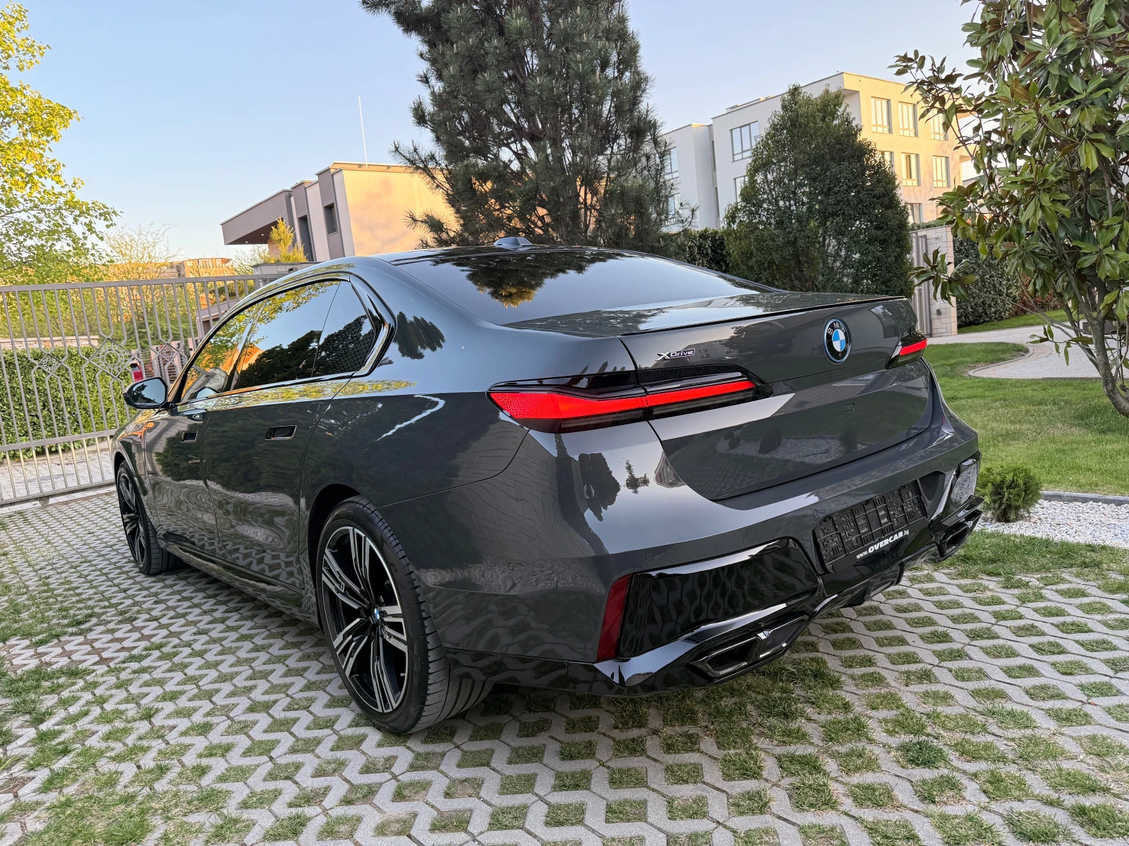 BMW 750 � * Plug-in Hybrid | Mobile.bg � ����������� 3
