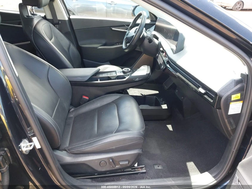 Kia EV6 Wind, снимка 5 - Автомобили и джипове - 54906594