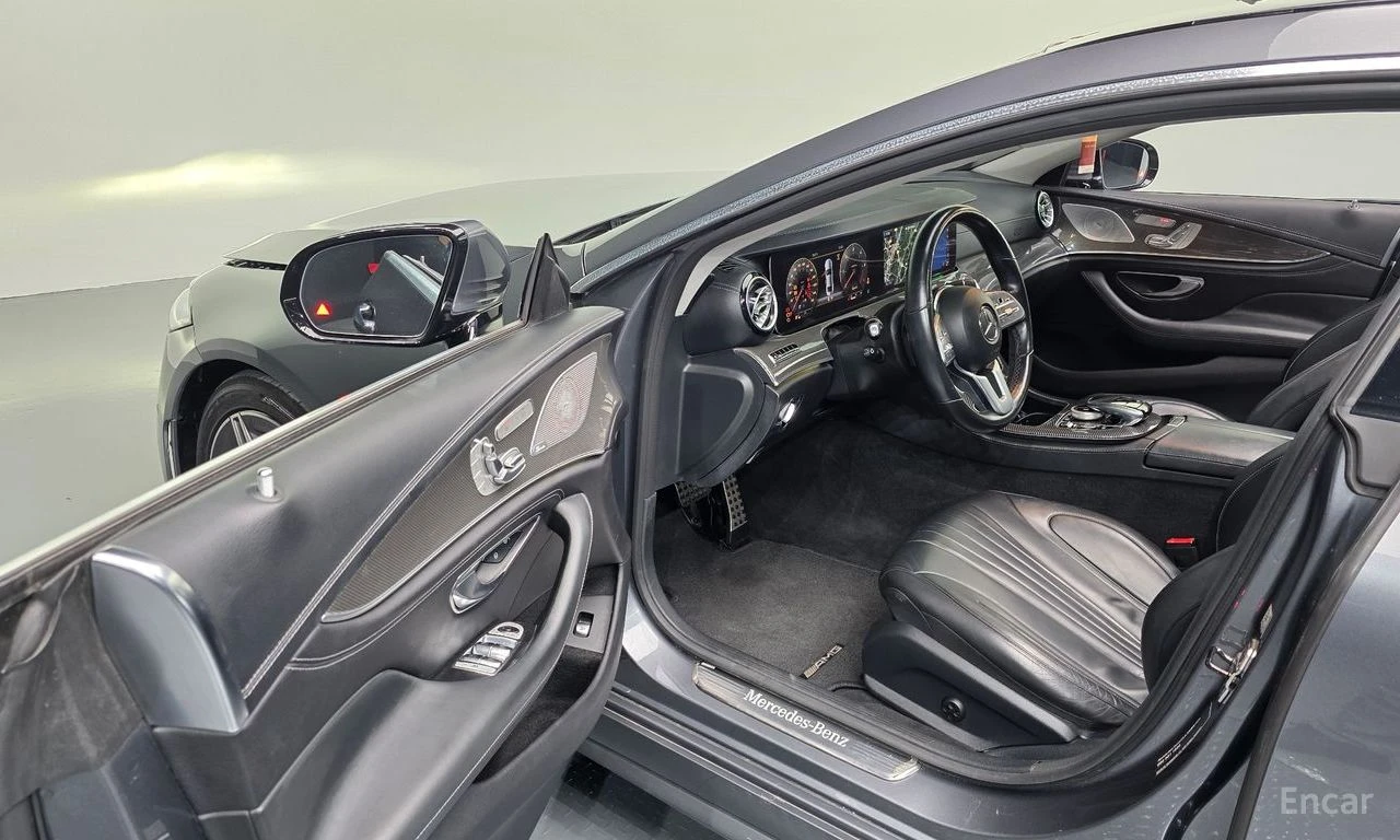 Mercedes-Benz CLS 300 d* AMG LINE* ПОДГРЕВ* BURMESTER, снимка 12 - Автомобили и джипове - 54967176