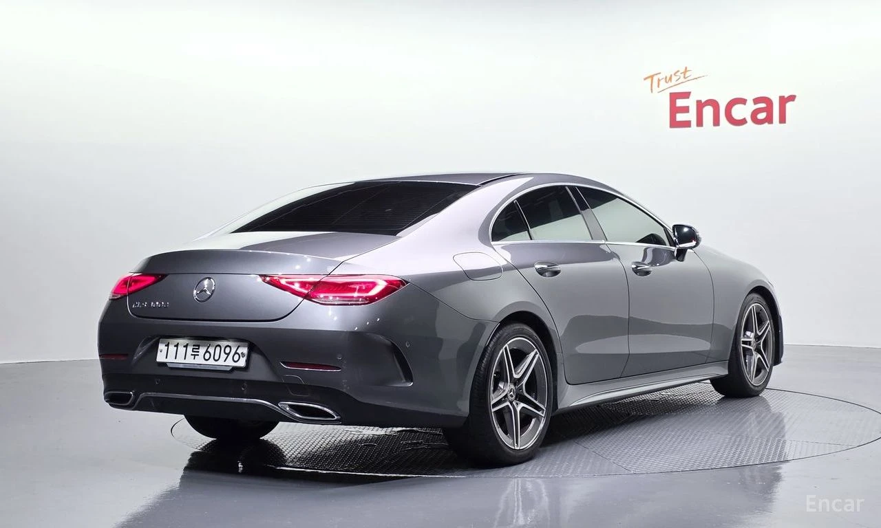 Mercedes-Benz CLS 300 d* AMG LINE* ПОДГРЕВ* BURMESTER, снимка 2 - Автомобили и джипове - 54967176