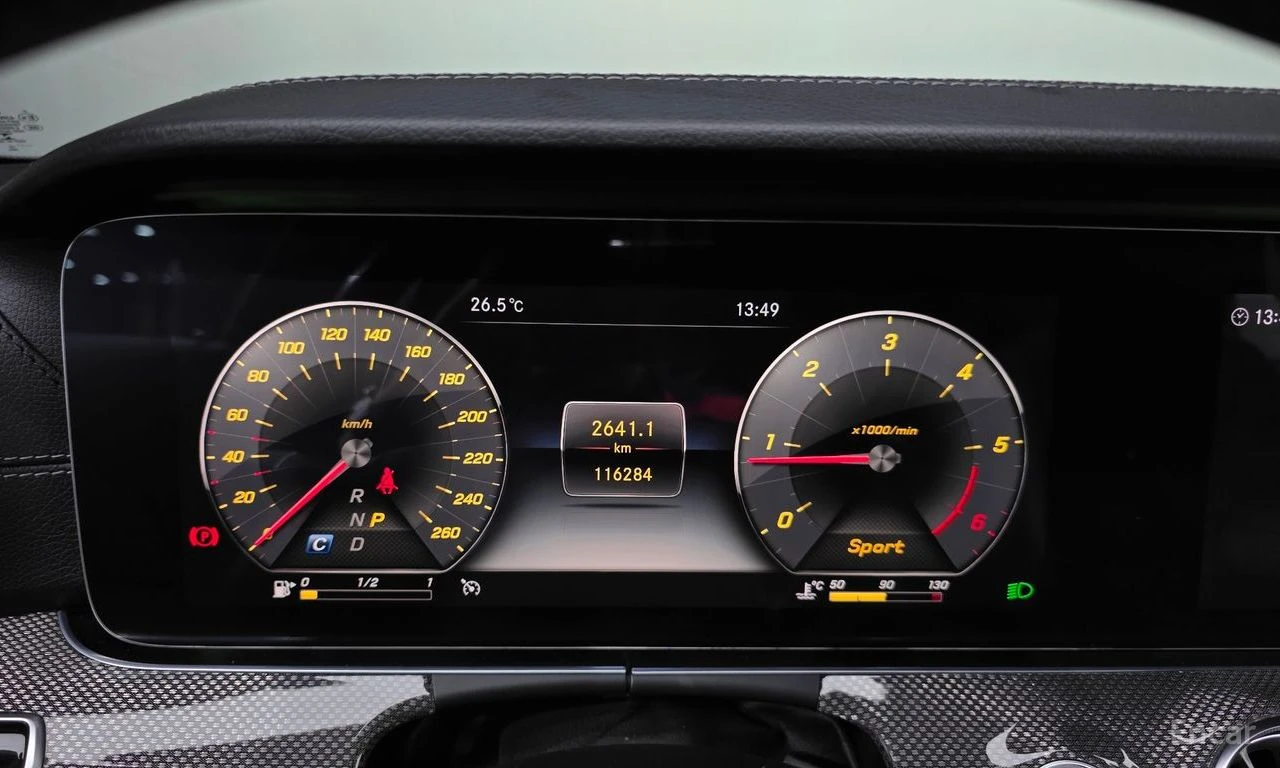 Mercedes-Benz CLS 300 d* AMG LINE* ПОДГРЕВ* BURMESTER, снимка 5 - Автомобили и джипове - 54967176