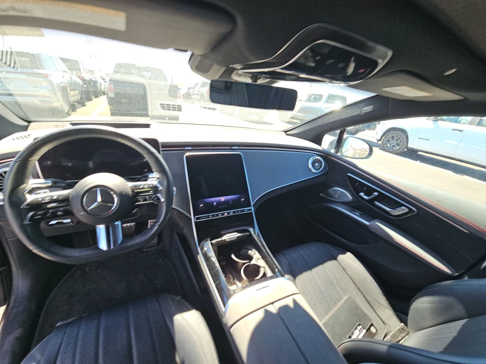 Mercedes-Benz EQS, снимка 12 - Автомобили и джипове - 55323386