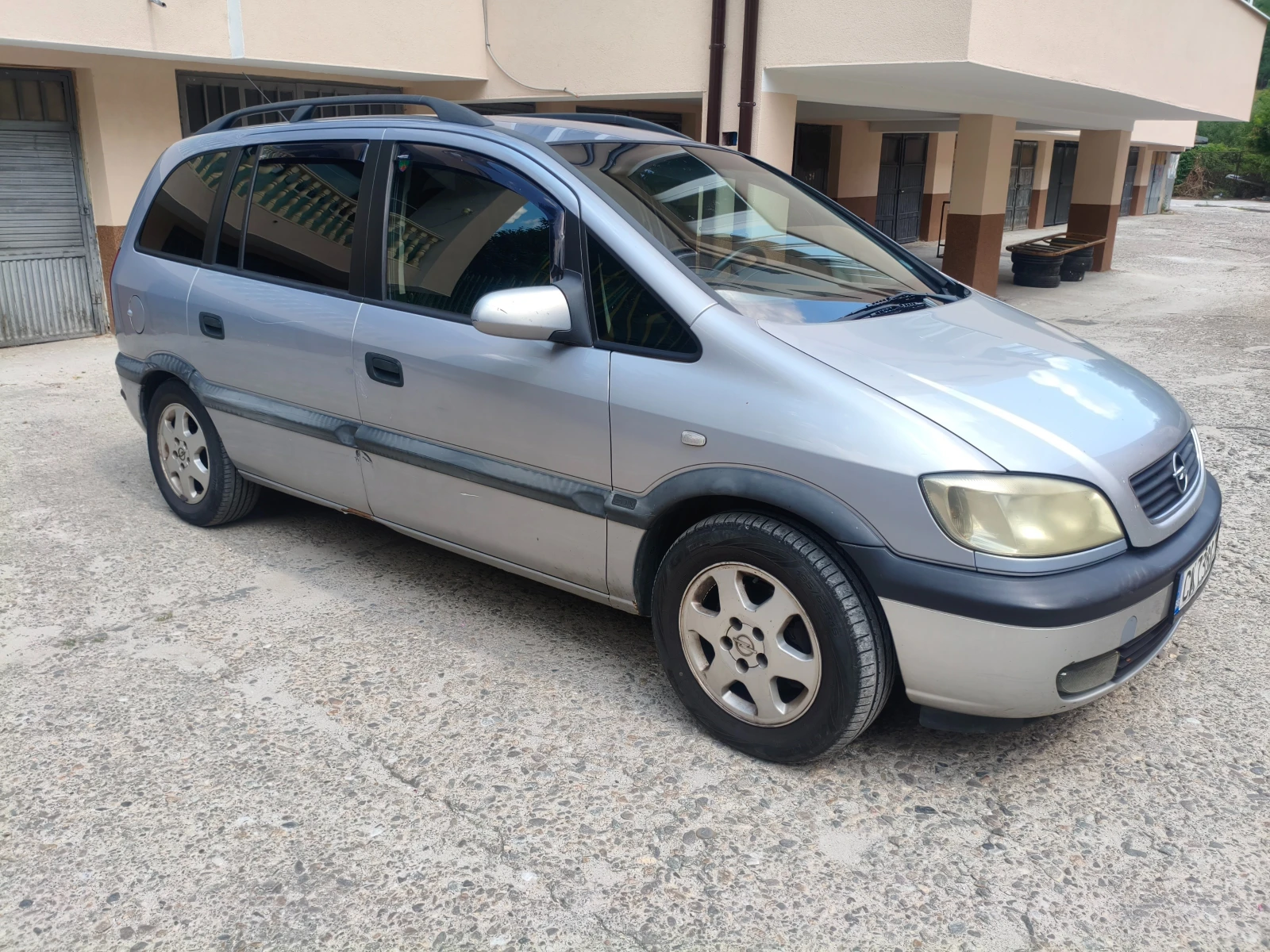 Opel Zafira A, снимка 5 - Автомобили и джипове - 55601633