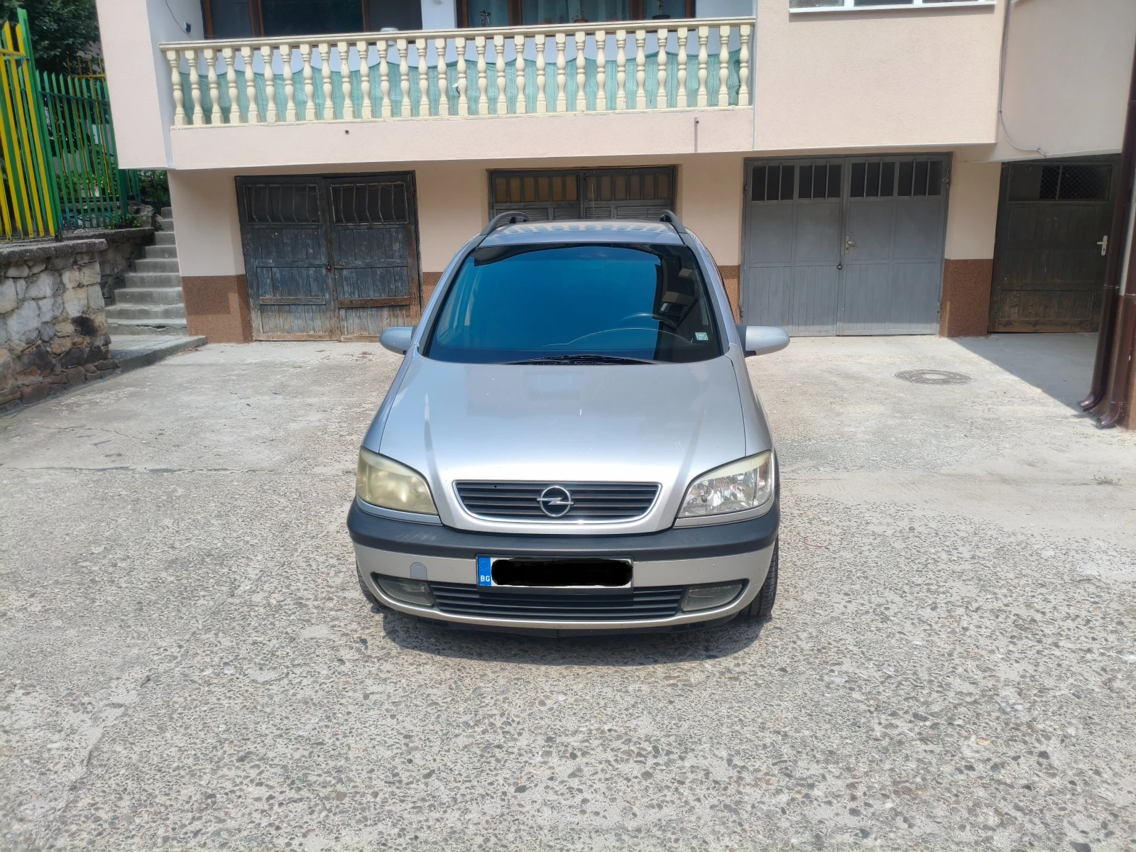 Opel Zafira A, снимка 2 - Автомобили и джипове - 55601633