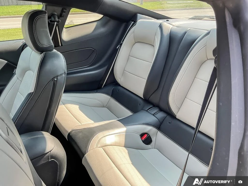 Ford Mustang 5.0 GT Fastback* ПОДГРЕВ* КАМЕРА* КРАЙНА ЦЕНА* , снимка 14 - Автомобили и джипове - 55664702