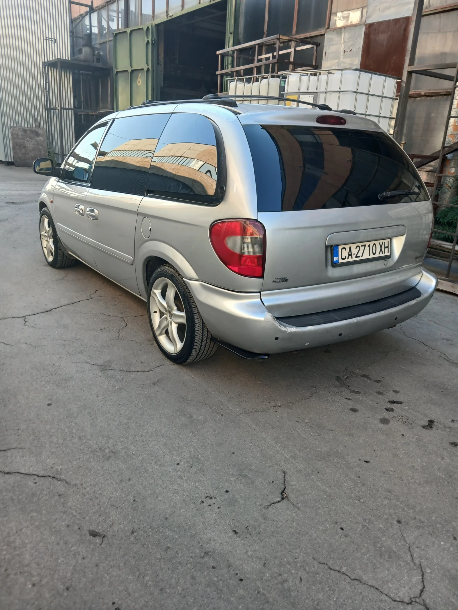 Chrysler Voyager 2.5CRD, снимка 7 - Автомобили и джипове - 56445360