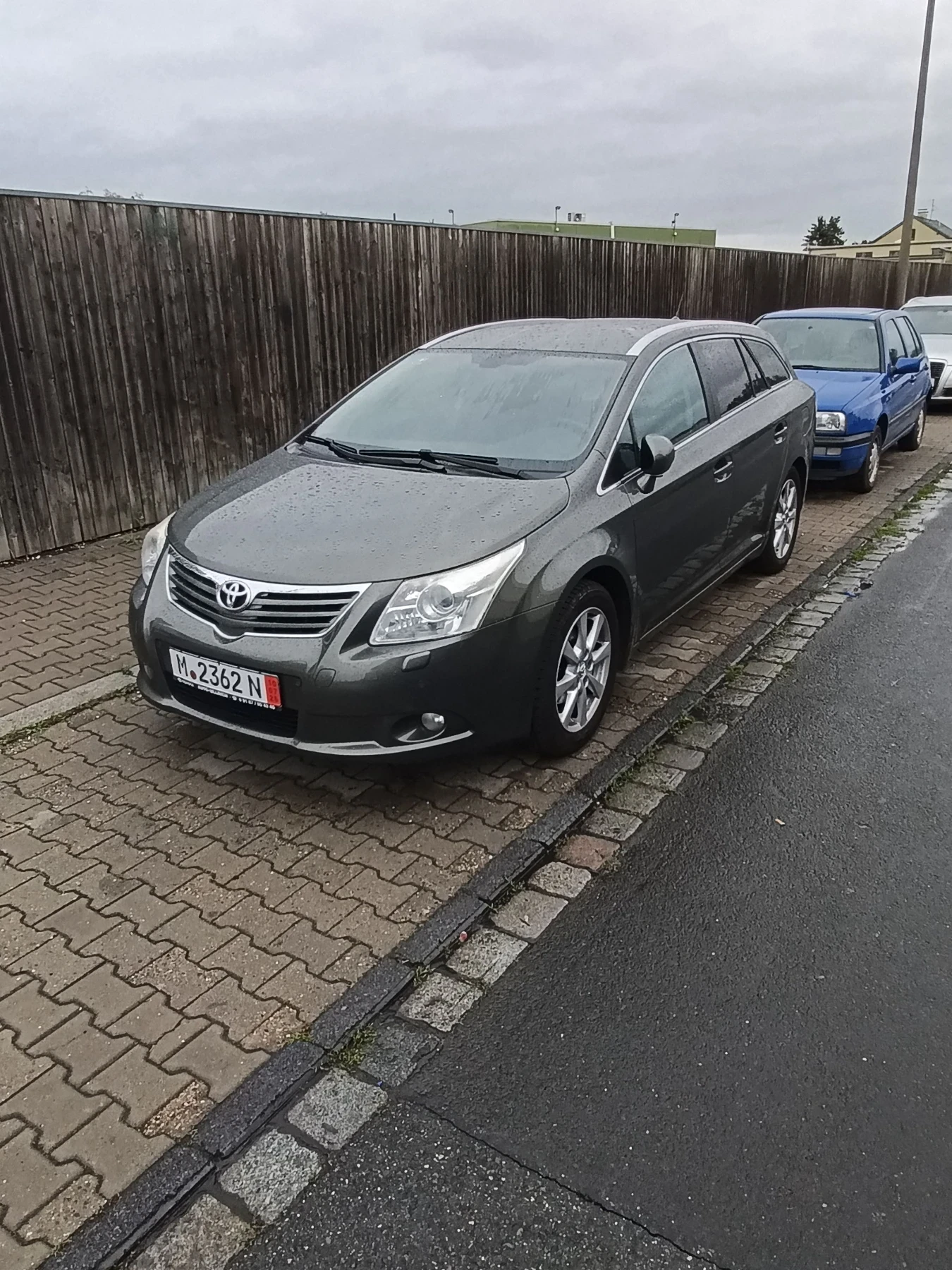 Toyota Avensis 1.8.  147kc, снимка 14 - Автомобили и джипове - 56644575