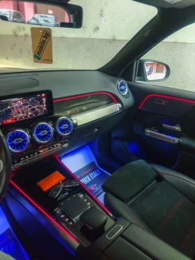 Mercedes-Benz GLB 220 AMG, АМБИЕНТ, КЕЙЛЕС, КАМЕРИ, ПОДГРЕВ, ФУЛ , снимка 13