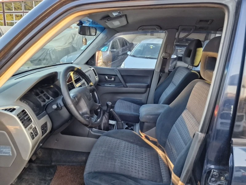 Mitsubishi Pajero 3.2DID, снимка 8 - Автомобили и джипове - 42077079