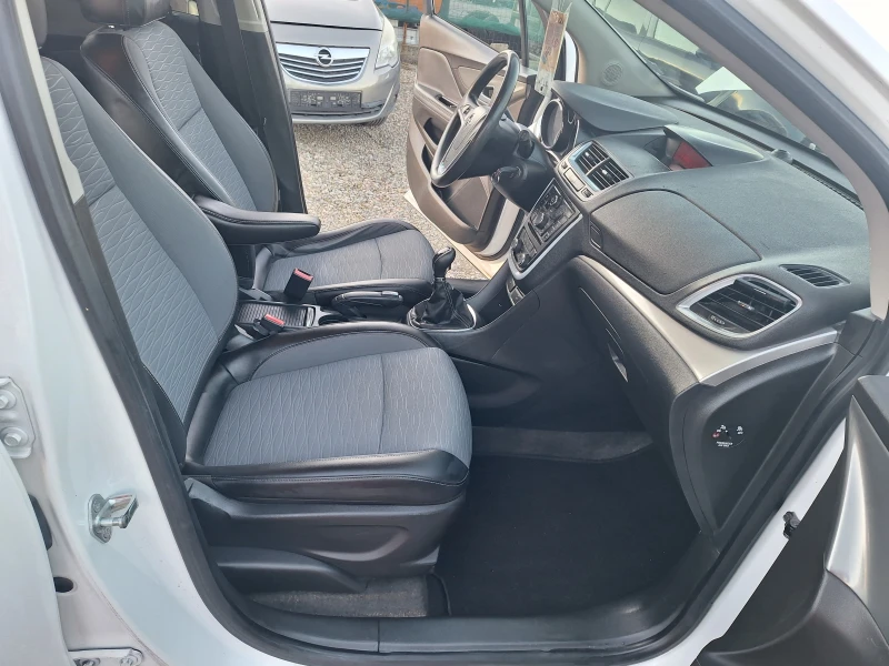 Opel Mokka 1.6i, снимка 11 - Автомобили и джипове - 48565326