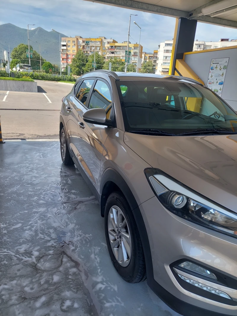 Hyundai Tucson 1.7 от Хюндай България, снимка 10 - Автомобили и джипове - 52191428