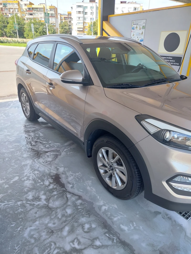 Hyundai Tucson 1.7 от Хюндай България, снимка 3 - Автомобили и джипове - 52191428