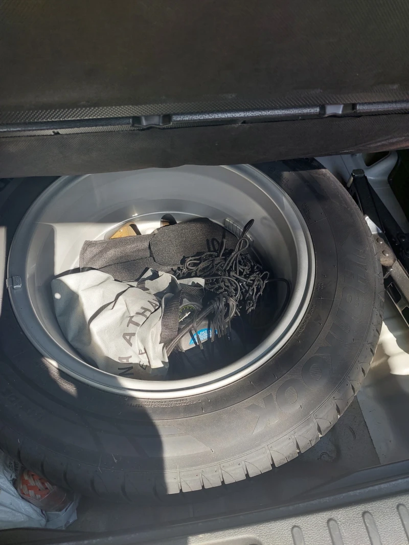 Hyundai Tucson 1.7 от Хюндай България, снимка 16 - Автомобили и джипове - 52191428