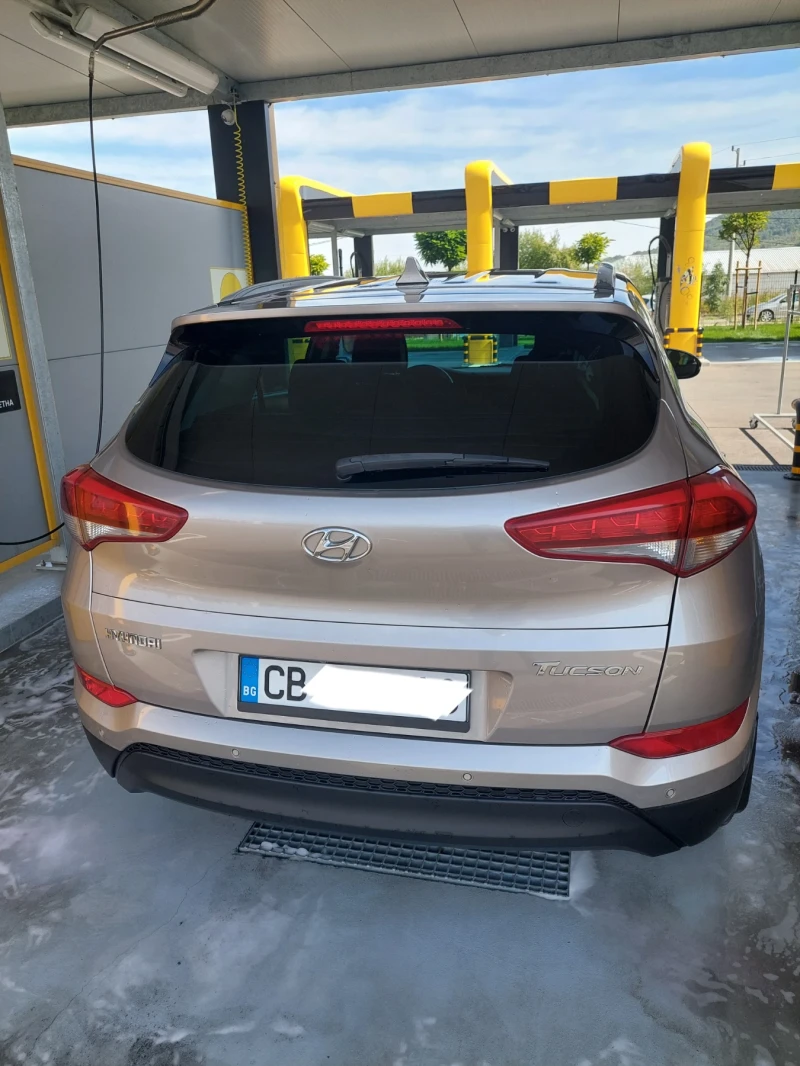 Hyundai Tucson 1.7 от Хюндай България, снимка 7 - Автомобили и джипове - 52191428
