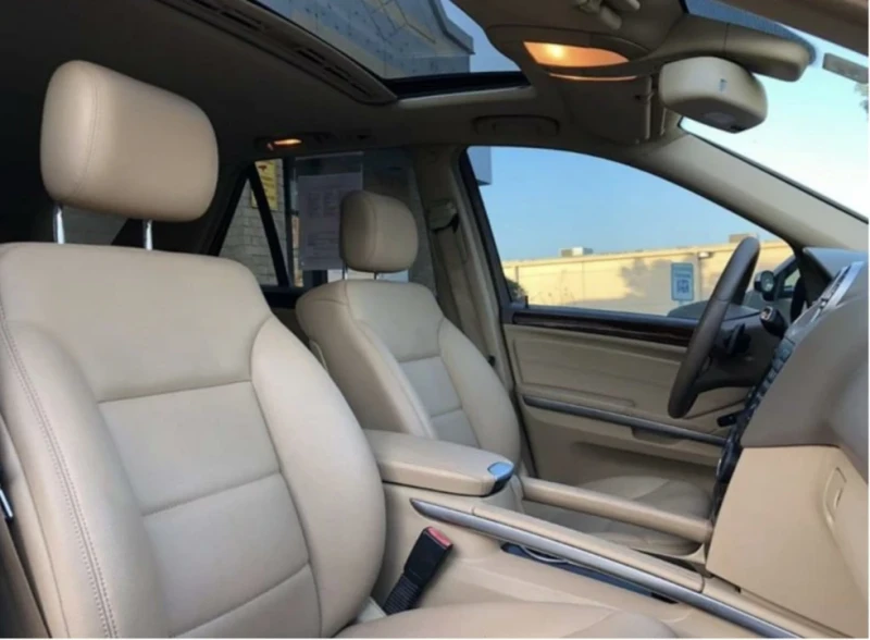 Mercedes-Benz ML 500 AMG, ГАЗ, V8, Carfax, KEYLESS GO, 4MATIC, HARMAN, снимка 11 - Автомобили и джипове - 53024419