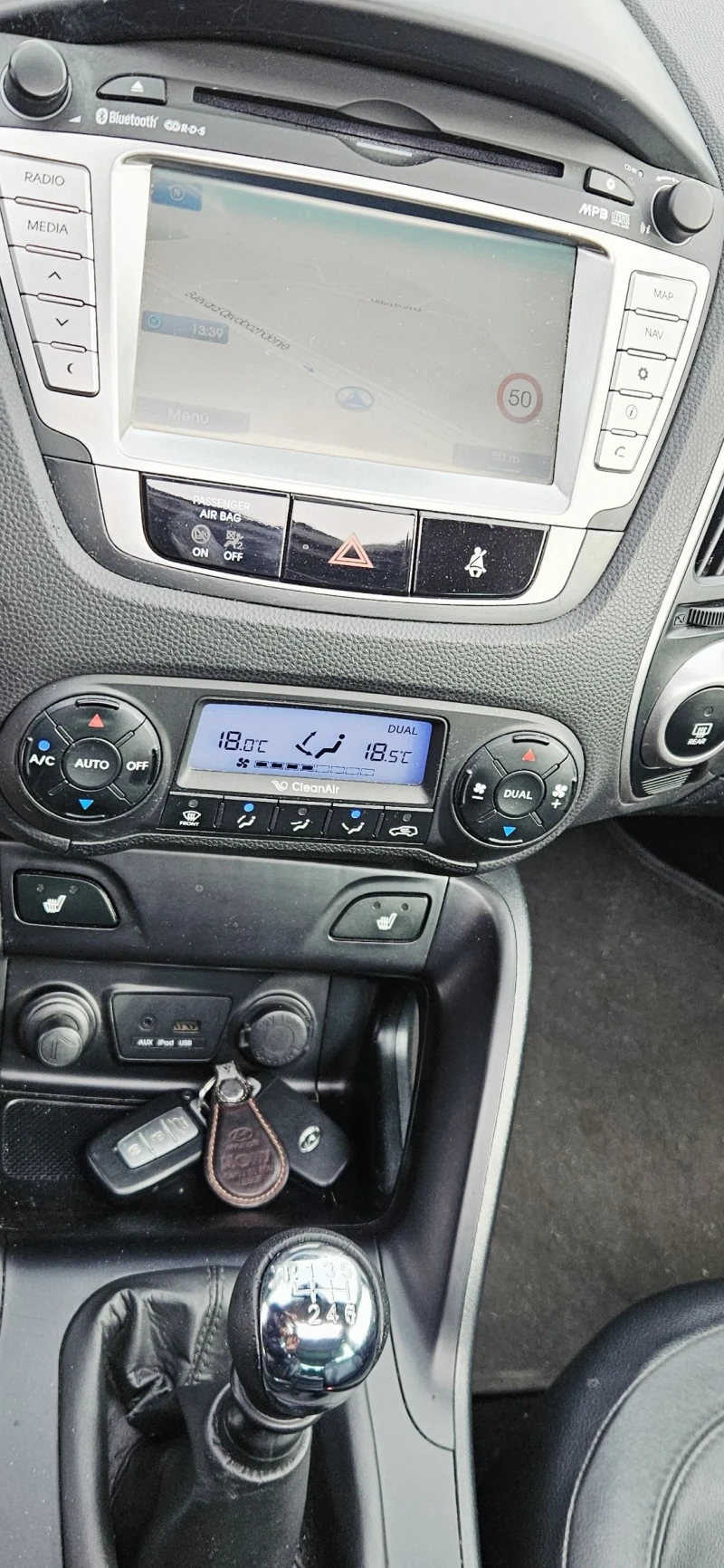 Hyundai IX35 НАВИ* ПАНОРАМА* KEYLESS* КАМЕРА , снимка 11 - Автомобили и джипове - 53288426