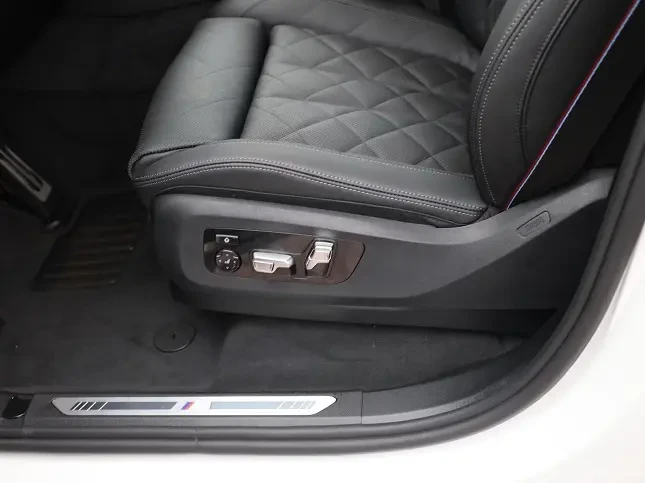 BMW X5 30d xDrive M-Sport Pro = NEW = Гаранция, снимка 5 - Автомобили и джипове - 53874331