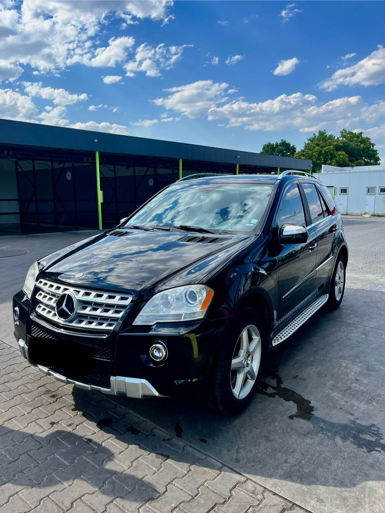 Mercedes-Benz ML 500 AMG, ГАЗ, V8, Carfax, KEYLESS GO, 4MATIC, HARMAN, снимка 1