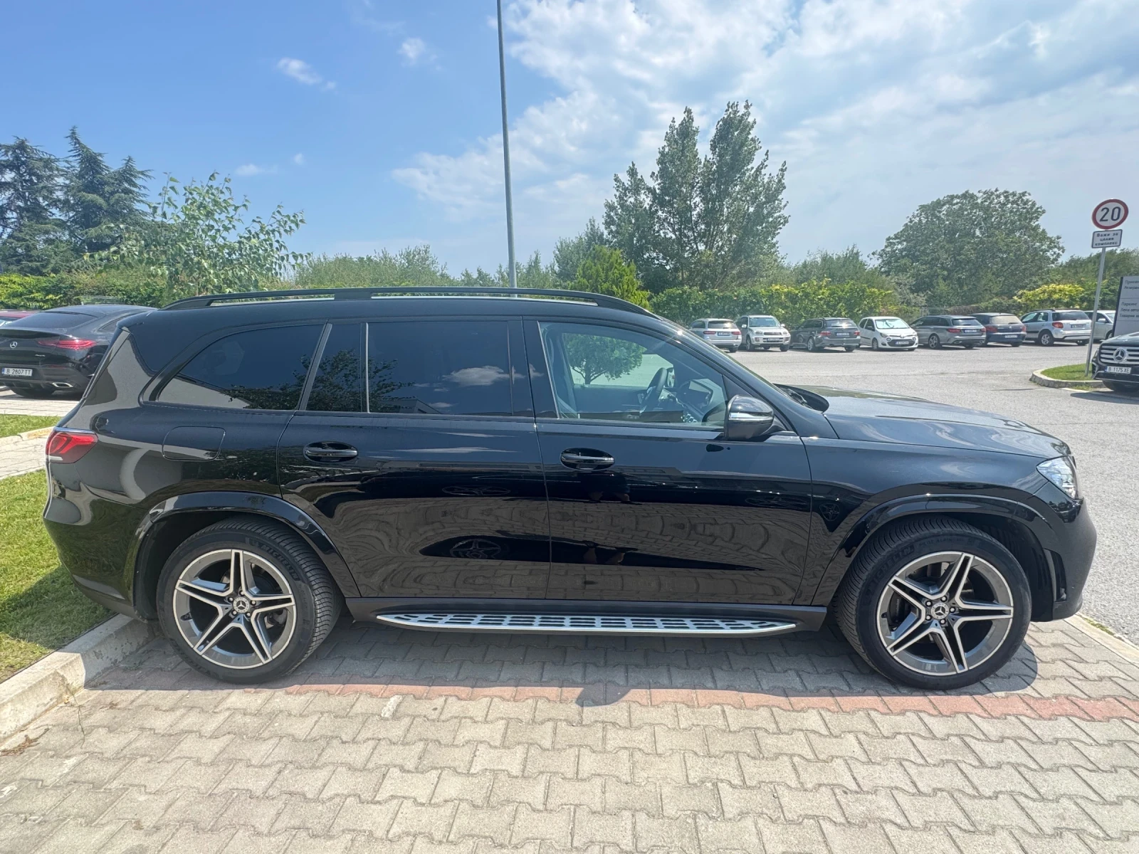 Mercedes-Benz GLS 400  - изображение 4