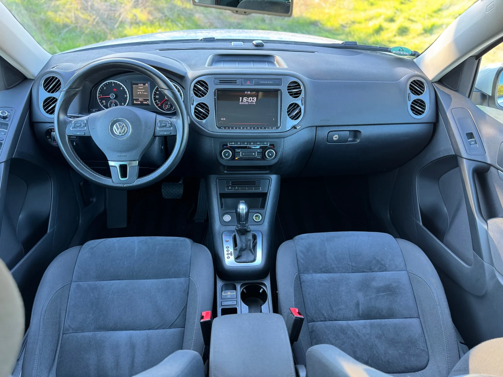 VW Tiguan 2.0TDI 4Motion Highline-Sport keyless | Mobile.bg   9