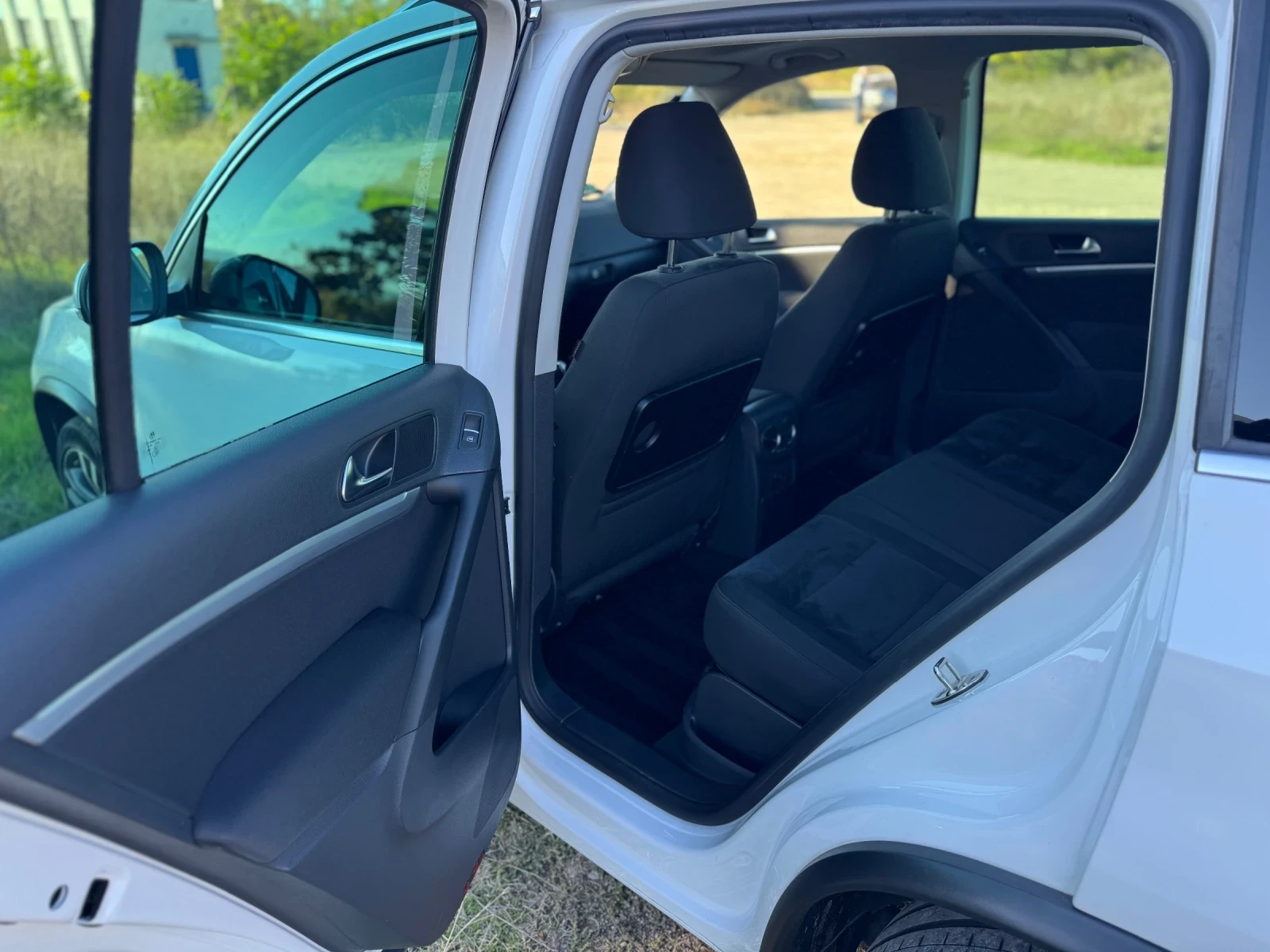 VW Tiguan 2.0TDI 4Motion Highline-Sport keyless | Mobile.bg   6