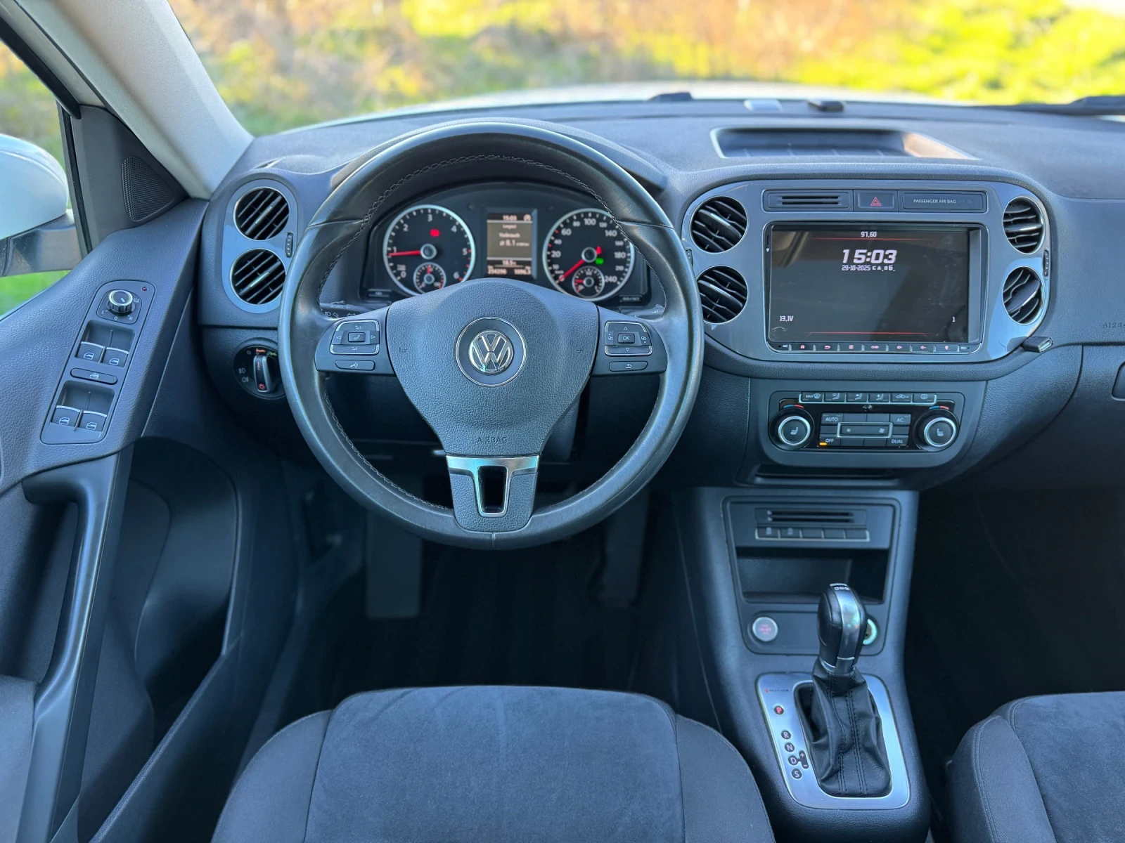 VW Tiguan 2.0TDI 4Motion Highline-Sport keyless | Mobile.bg   10