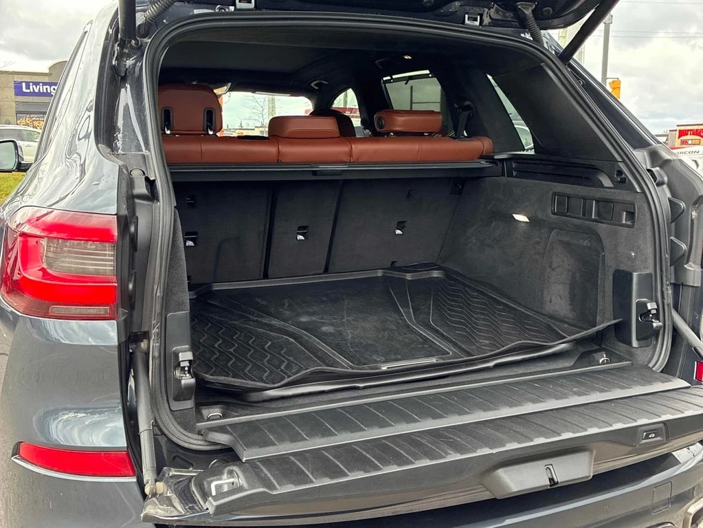 BMW X5 * M50i * CARFAX *    | Mobile.bg   11