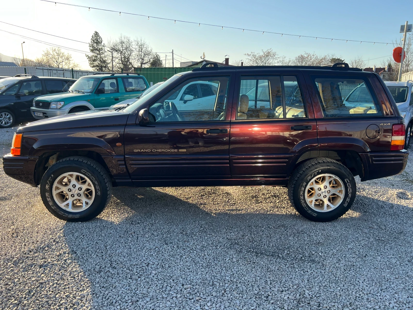Jeep Grand cherokee 5.2 V8 LIMITED* 4x4* АВТОМАТИК* ШВЕЙЦАРИЯ* КОЖА* , снимка 7 - Автомобили и джипове - 53815725