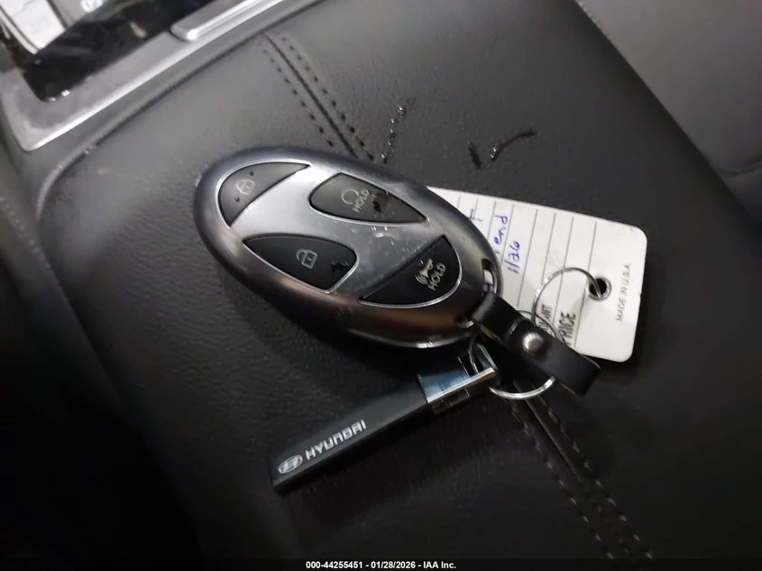 Hyundai Tucson 2.5L I-4 DI, DOHC, VVT, 187HP All Wheel Drive, снимка 11 - Автомобили и джипове - 53829106