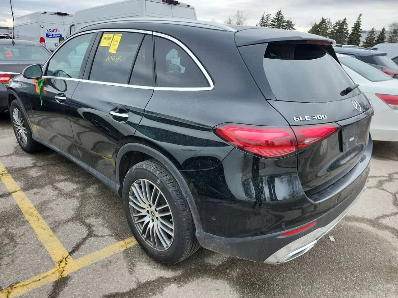 Mercedes-Benz GLC 300 BURMESTER| PANO| AMBIENT| CARFAX, снимка 4 - Автомобили и джипове - 54225205