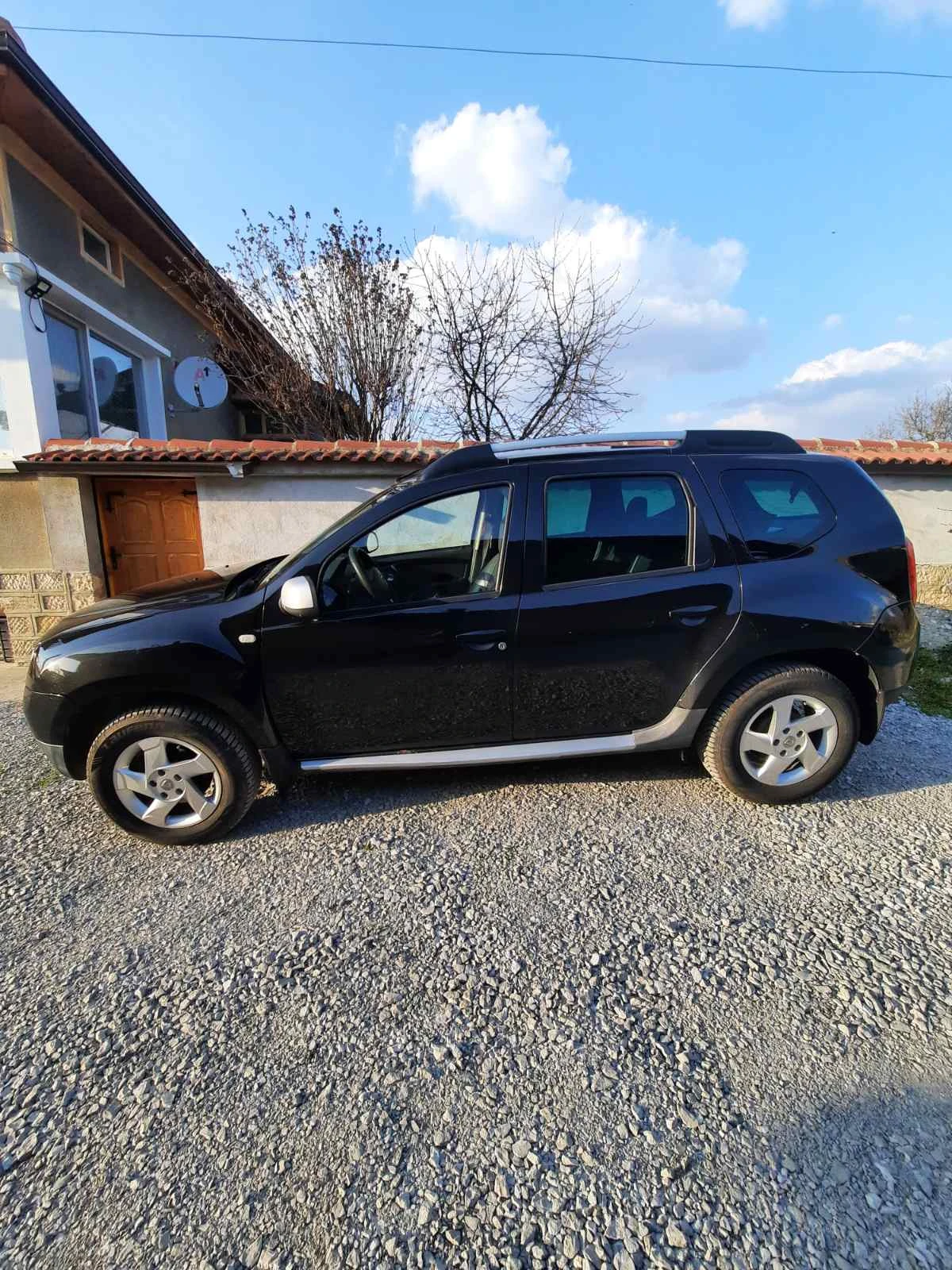 Dacia Duster, снимка 4 - Автомобили и джипове - 54388455