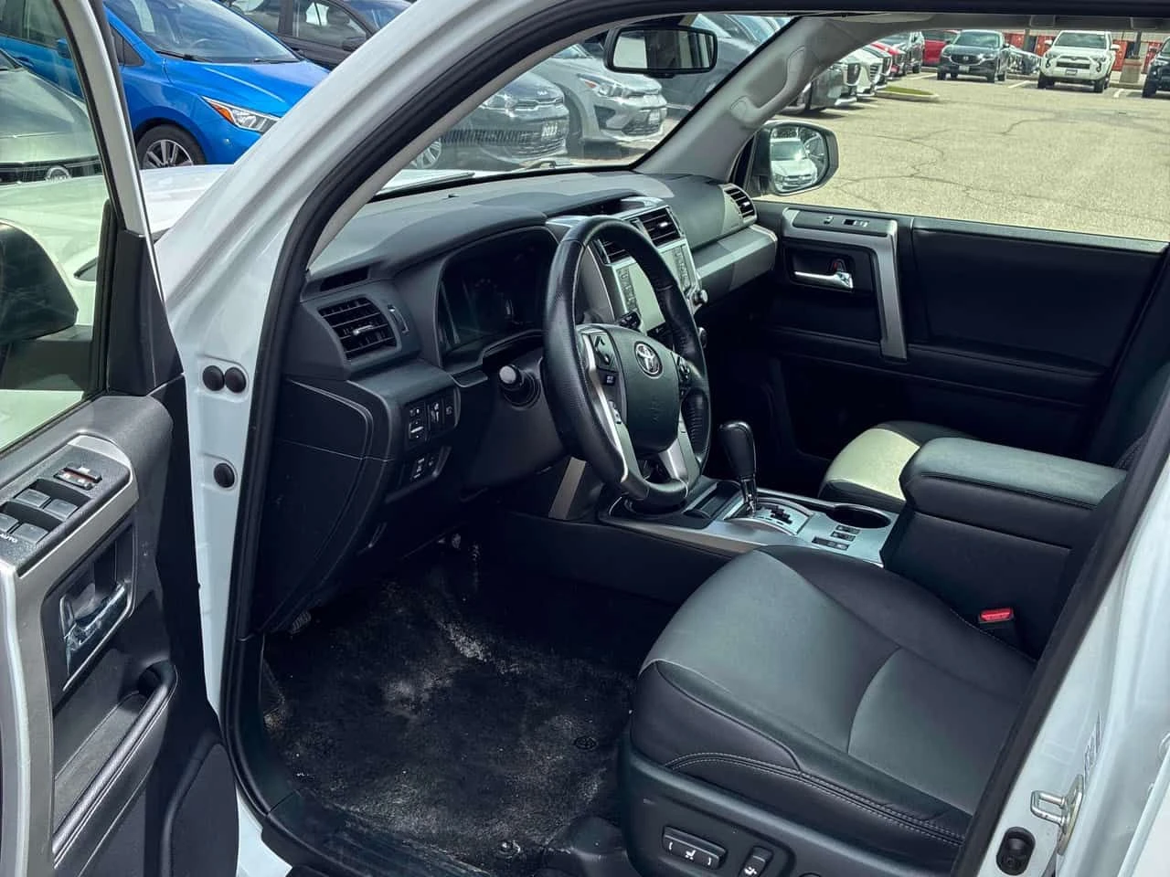 Toyota 4runner |  4WD | DISTRONIC | ПОДГРЕВ | ШИБЕДАХ | , снимка 5 - Автомобили и джипове - 54457079
